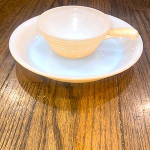 Vintage fire king 9inch pie plate and chili bowl